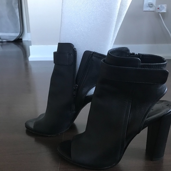 Vince Open Toe Booties Brigham Heels - Picture 2 of 3